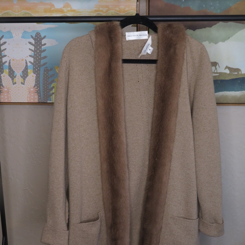 COPY - Vintage Oscar De La Renta Cashmere Hooded Cardigan with Fur Collar
